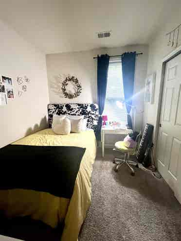 Room for Rent Old Town Manassas