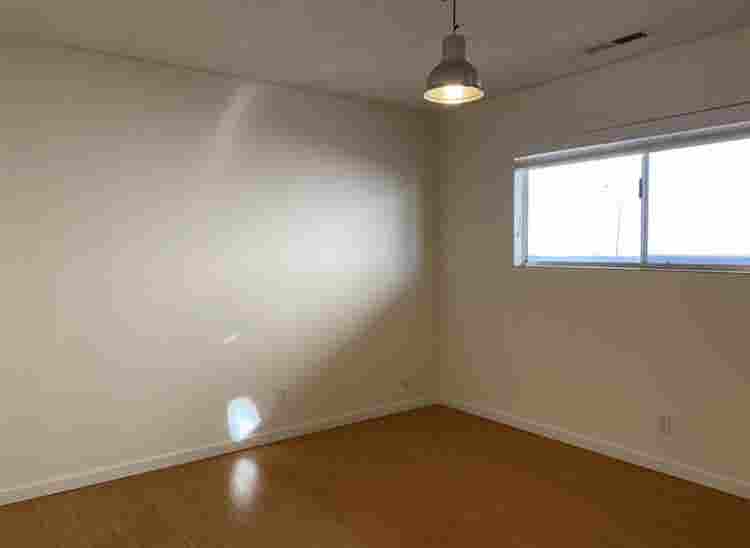 Room for rent in 
2bdrm apt