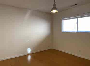 Room for rent in 
2bdrm apt