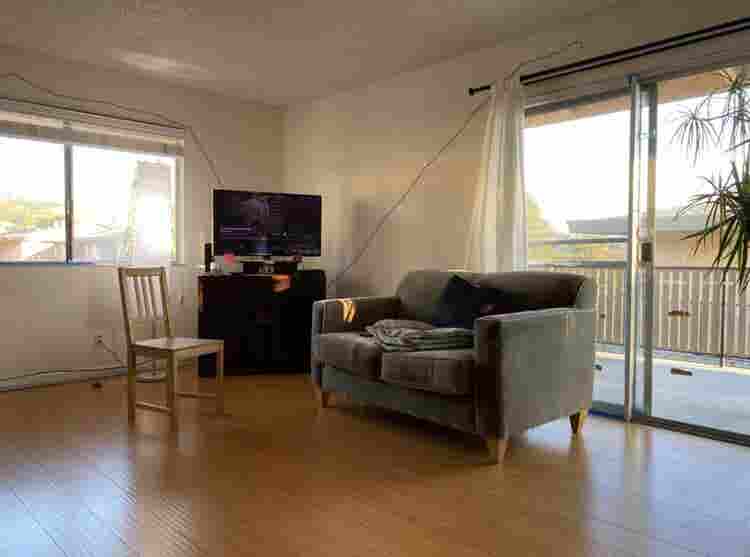 Room for rent in 
2bdrm apt