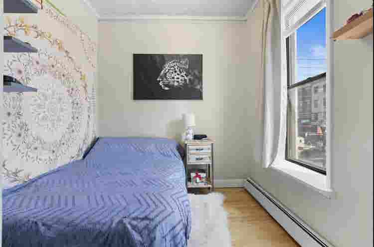 Sunny 1BR Apartment in Hoboken