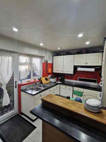 Double ensuite bedroom with kitchen