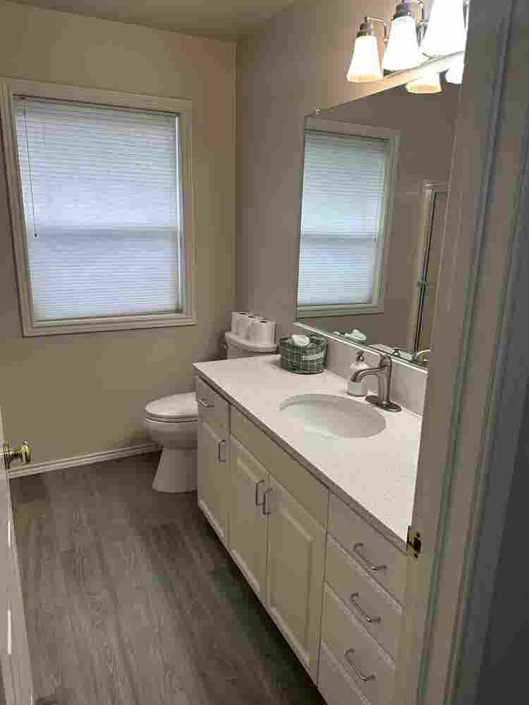 Private bed/bath in Cooper Mountain