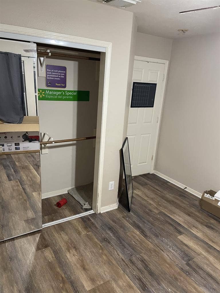 Big room in nice Pearland Housee