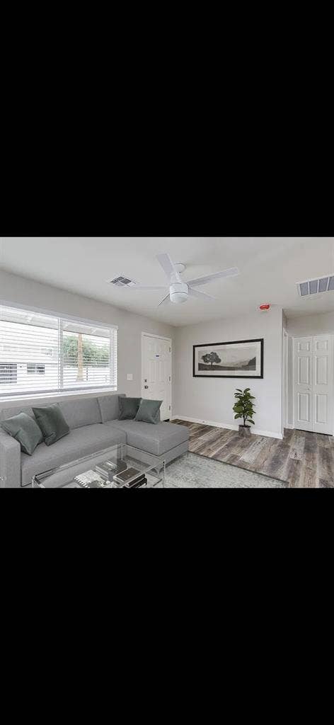 1 Month rent free!!! bath