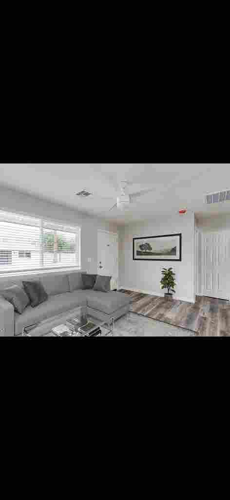 1 Month rent free!!!