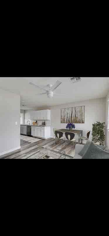 1 Month rent free!!! bath