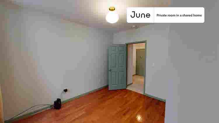2 BR in New York City