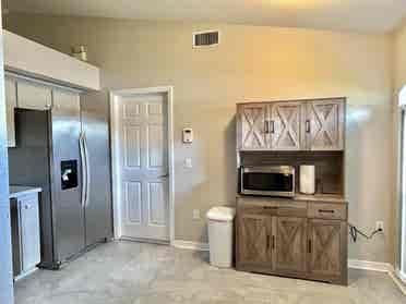 S.Lakeland Room/Shared bath