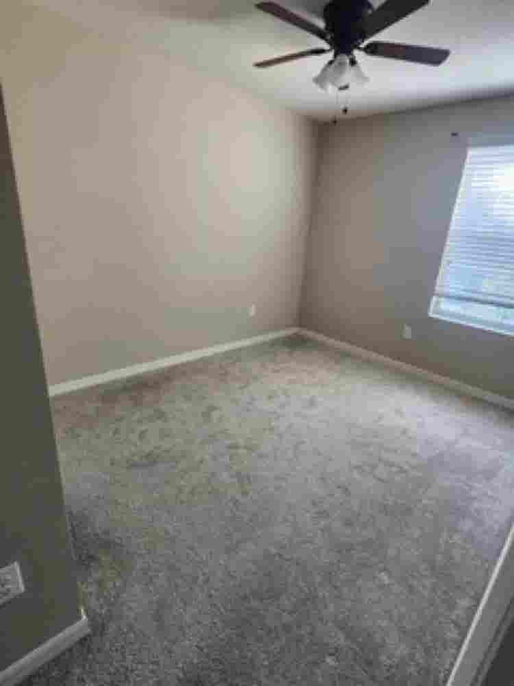 1bed/b Riverview alot included