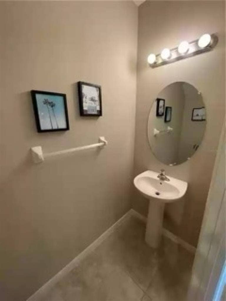 1bed/b Riverview alot included