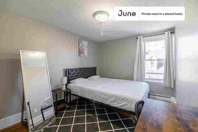 4 BR in Boston