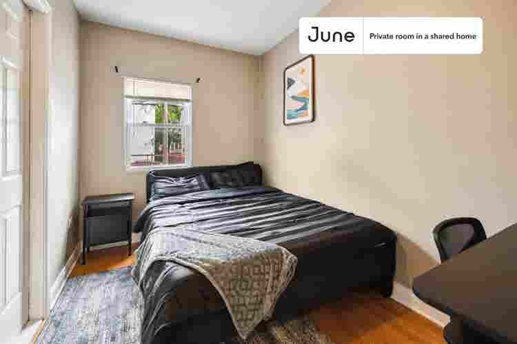 3 BR in Chicago