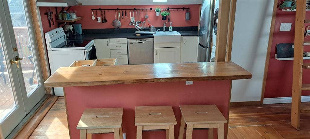 free rent for cohost of airbnb