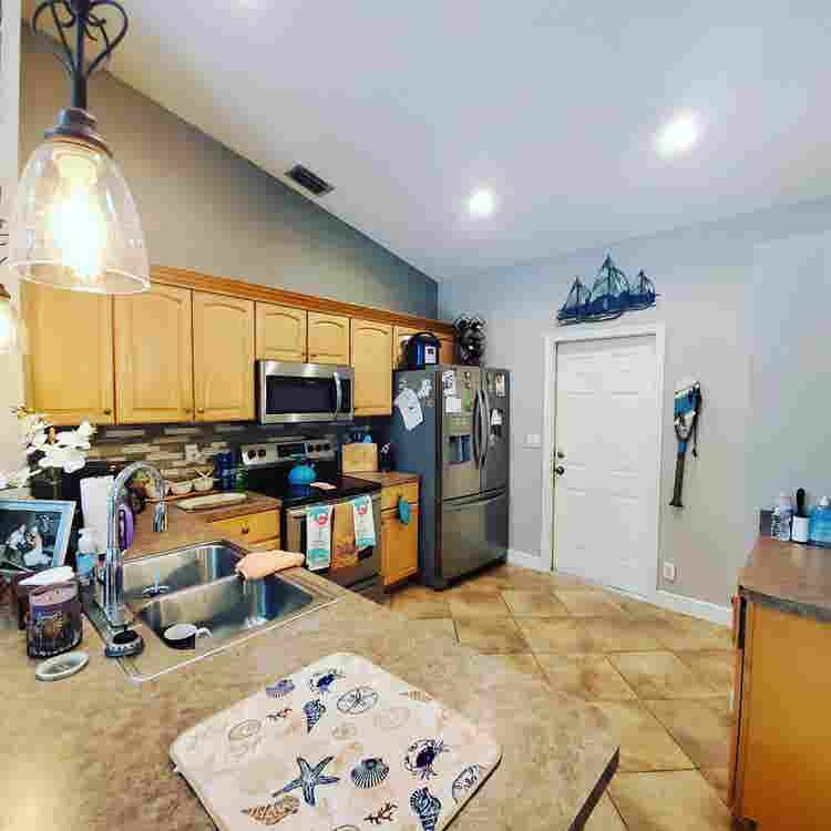 Roommate needed!