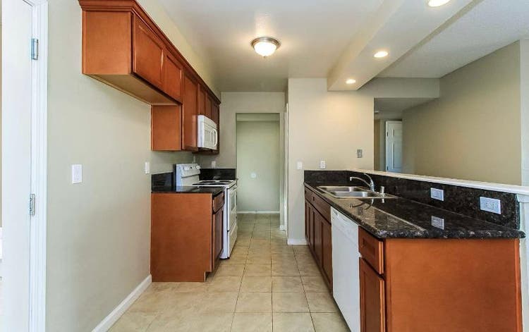 BA HOUSE AVAILABLE AT INSTANT