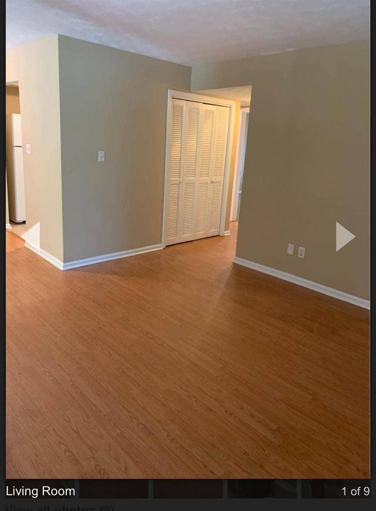 Looking for roommate!! Msg me