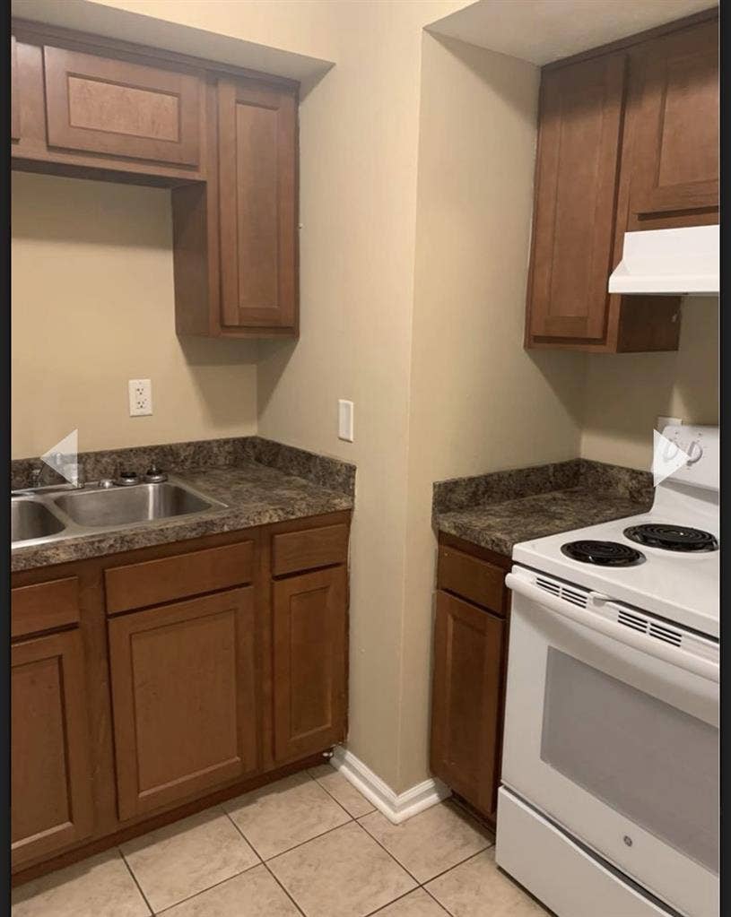 Looking for roommate!! Msg me