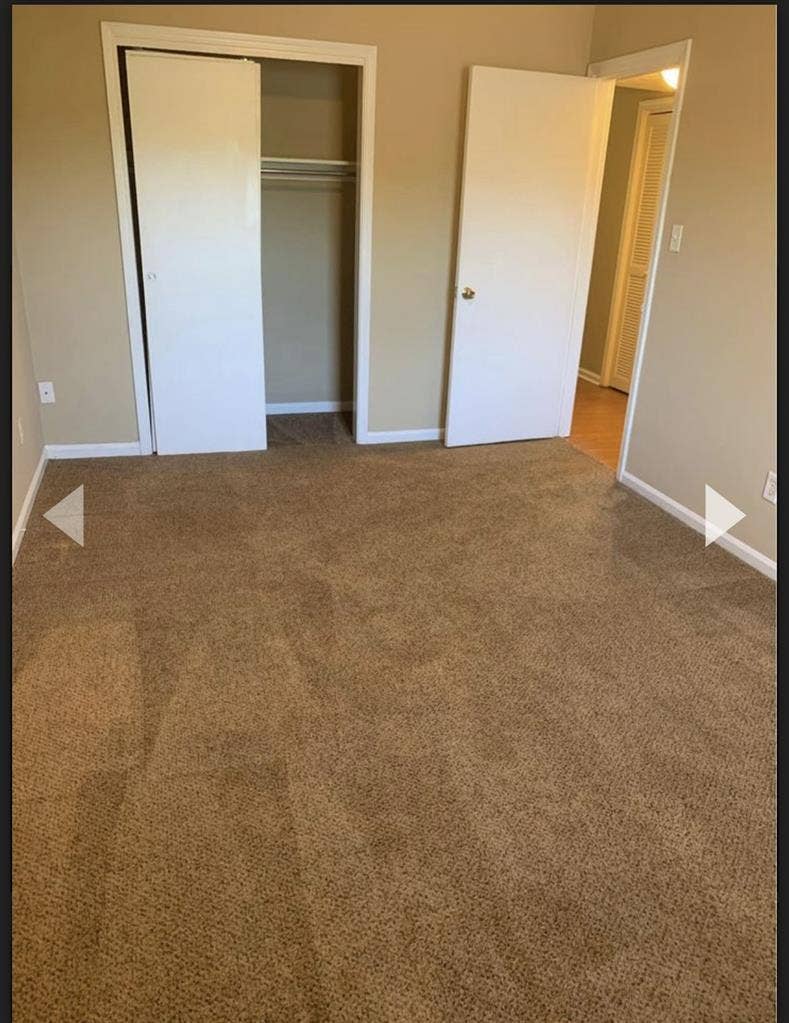 Looking for roommate!! Msg me