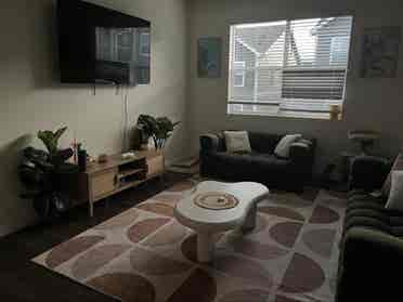 Room for rent in townhouse