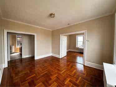 🌟Private Room Available for Female