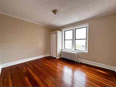 🌟Private Room Available for Female