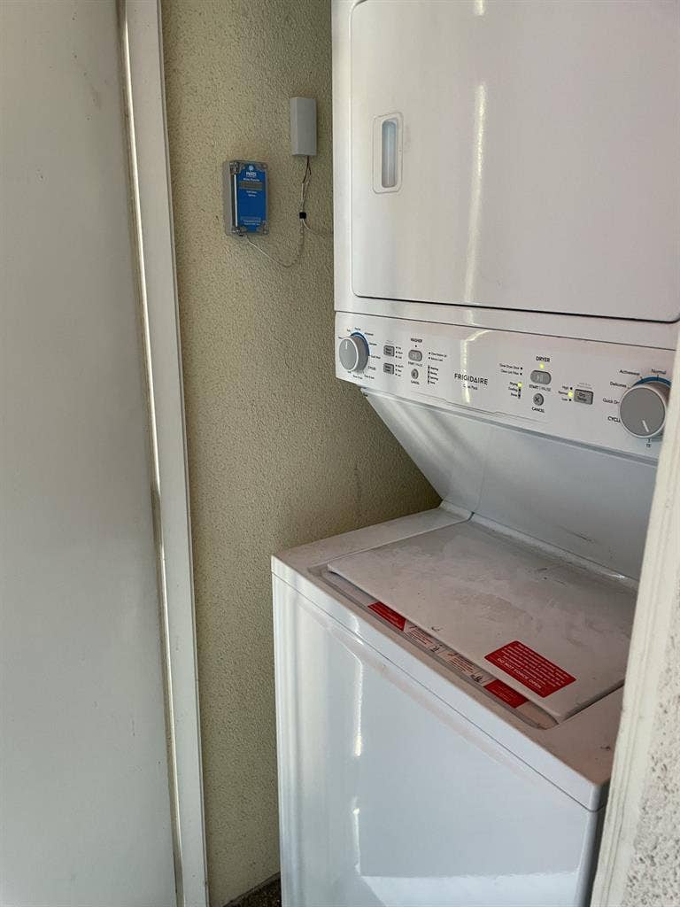 Looking for a roommate