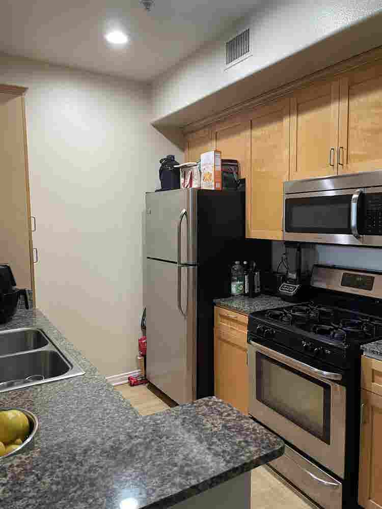 Looking for a roommate