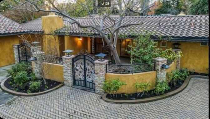 Private Room  - Van Ness Blvd Home