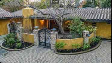 Private Room  - Van Ness Blvd Home