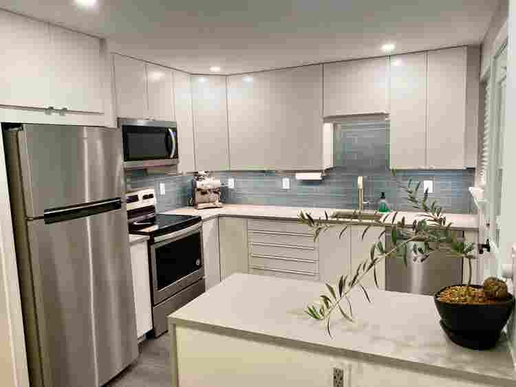 Furnished&Remodeled Basement Suite