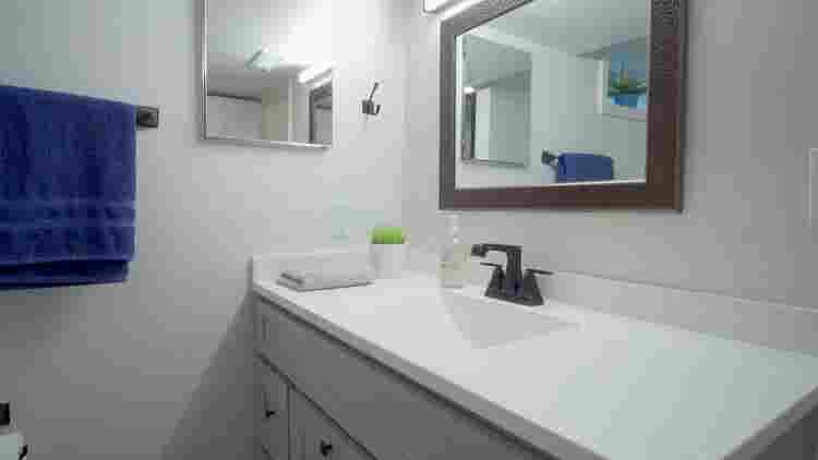 Furnished&Remodeled Basement Suite