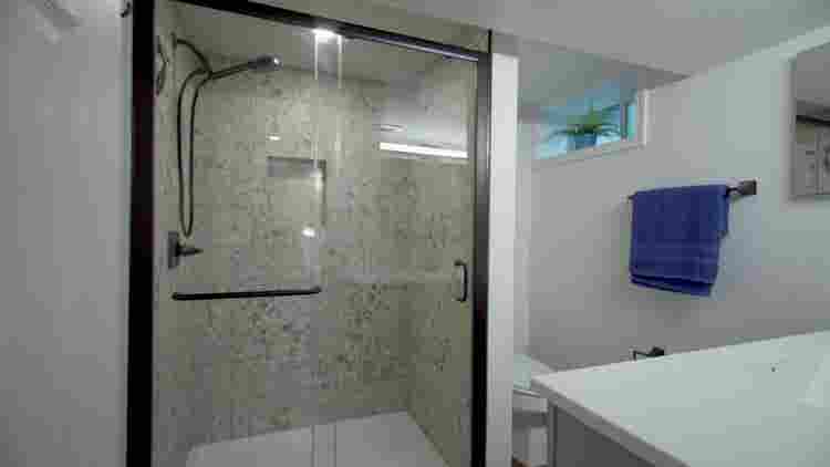 Furnished&Remodeled Basement Suite