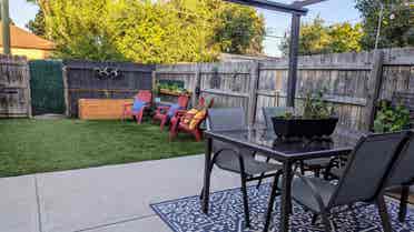 Furnished&Remodeled Basement Suite