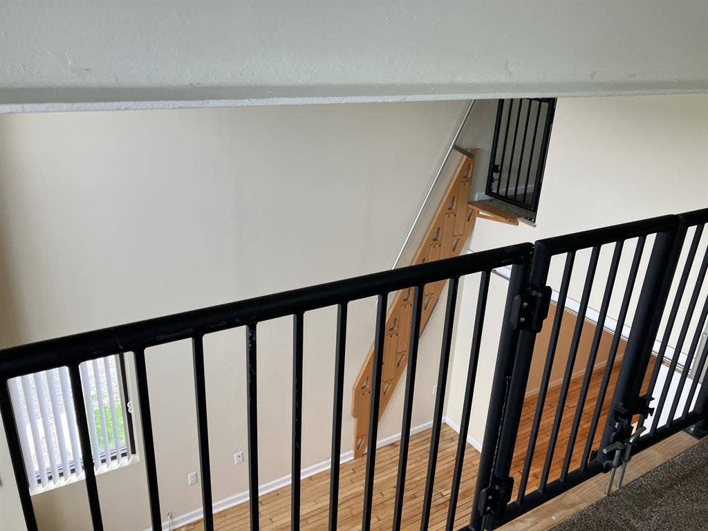 FABULOUS LOFT UTILITIES INCLUDED