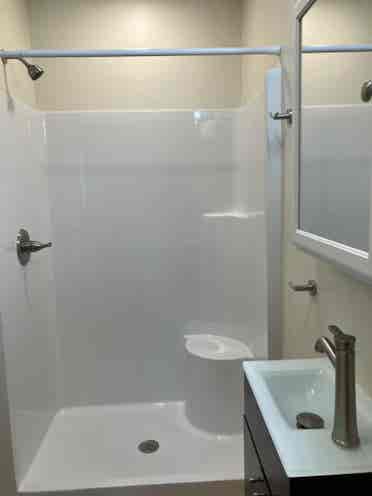 FABULOUS LOFT UTILITIES INCLUDED