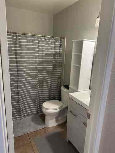 Room for Rent, Great Location