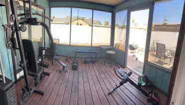 Room for Rent, Great Location