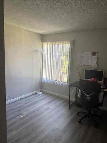 Bedroom for rent in apartment