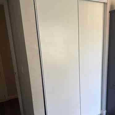Bedroom for rent in apartment