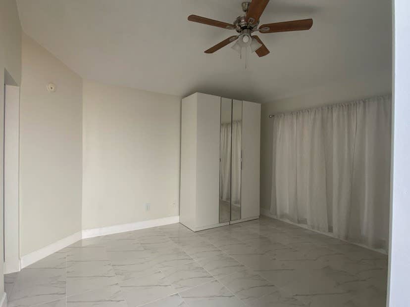 1 habitación 1 baño Privada