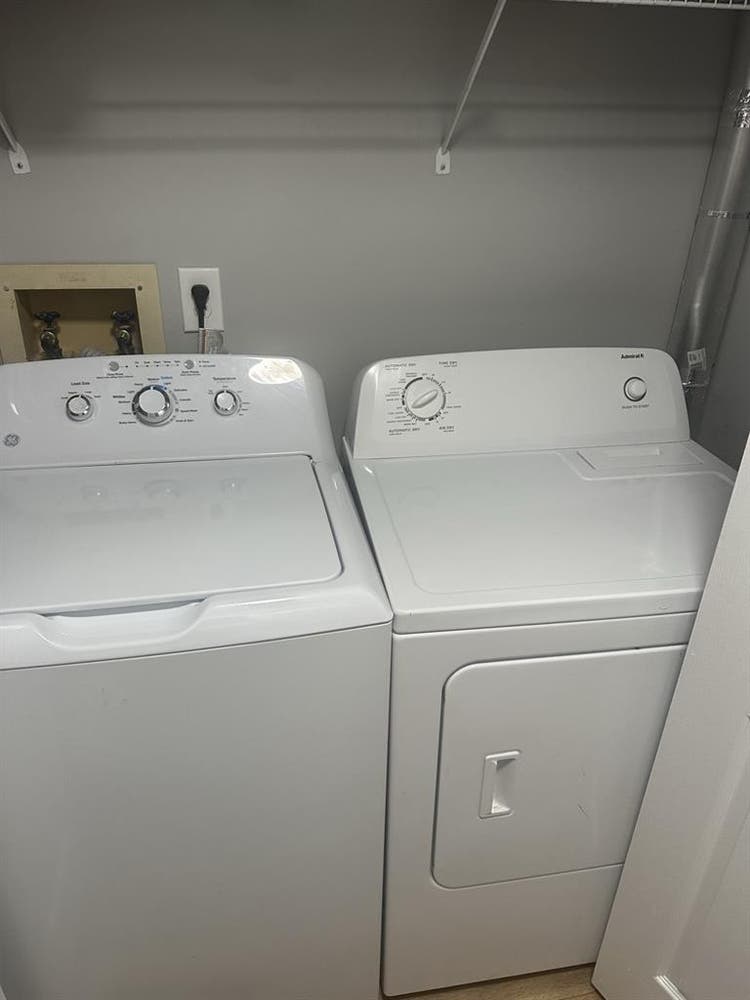 1 bedroom available