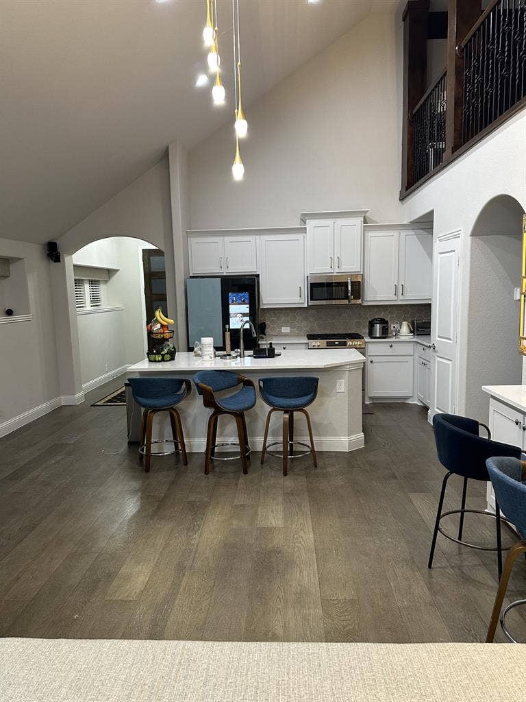 Furnished room to rent in Forney