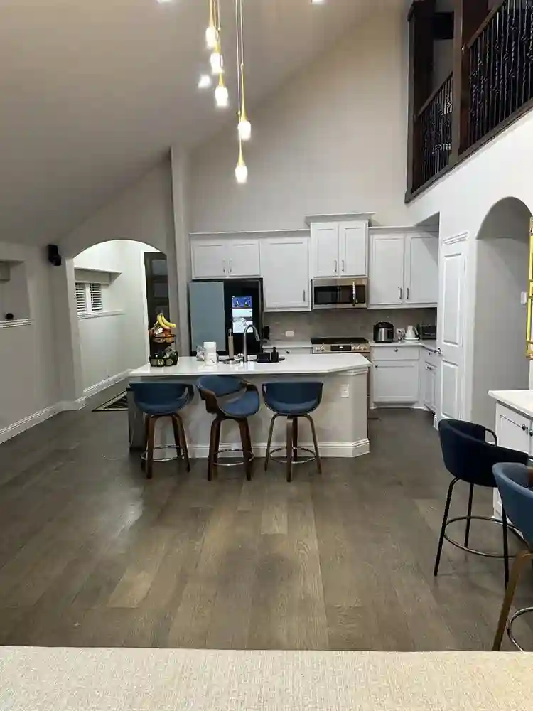 Furnished room to rent in Forney