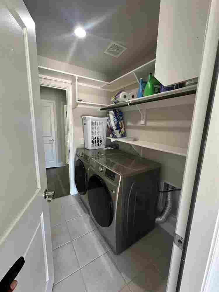 Beautiful room to rent in Forney