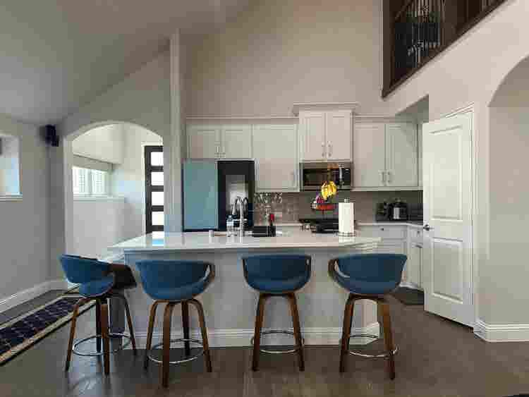 Beautiful room to rent in Forney