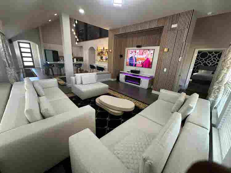 Beautiful room to rent in Forney