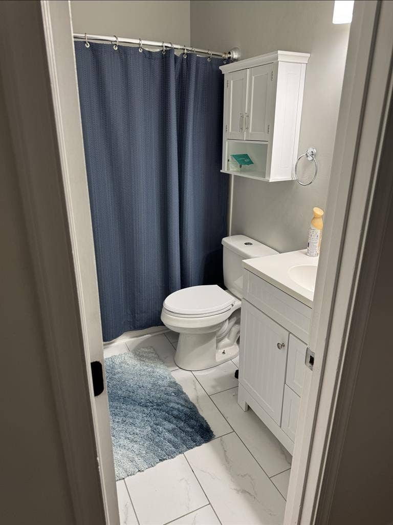 Cozy room for rent