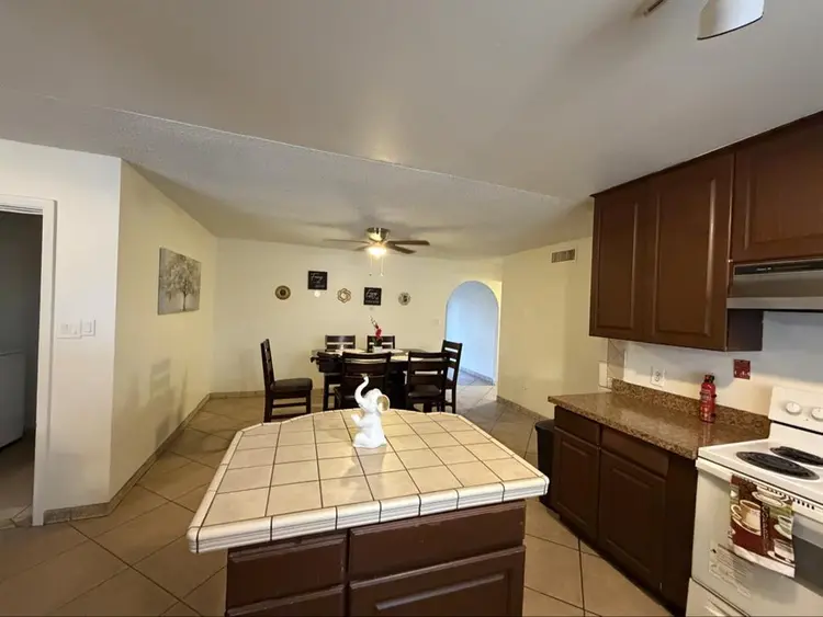 Shared or Private Room, AVAILABLE!