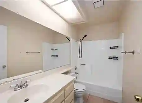 Cozy Private Room in Shared Home